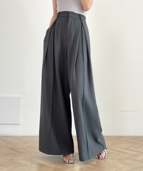 Diosfront（ディオスフロント）の「タックワイドパンツ（スラックス・レディース・ブラック/ブラウン/チャコールグレー/グレイッシュベージュ・FREE）」の3枚目の写真