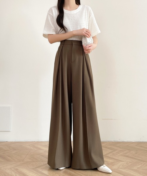 Diosfront（ディオスフロント）の「タックワイドパンツ（スラックス・レディース・ブラック/ブラウン/チャコールグレー/グレイッシュベージュ・FREE）」の20枚目の写真