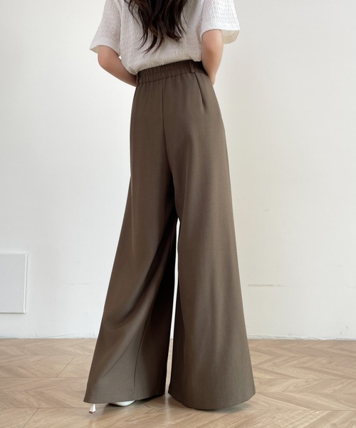 Diosfront（ディオスフロント）の「タックワイドパンツ（スラックス・レディース・ブラック/ブラウン/チャコールグレー/グレイッシュベージュ・FREE）」の14枚目の写真