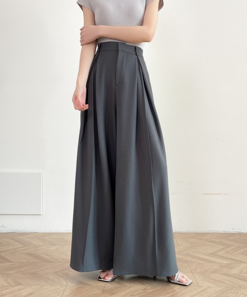 Diosfront（ディオスフロント）の「タックワイドパンツ（スラックス・レディース・ブラック/ブラウン/チャコールグレー/グレイッシュベージュ・FREE）」の15枚目の写真