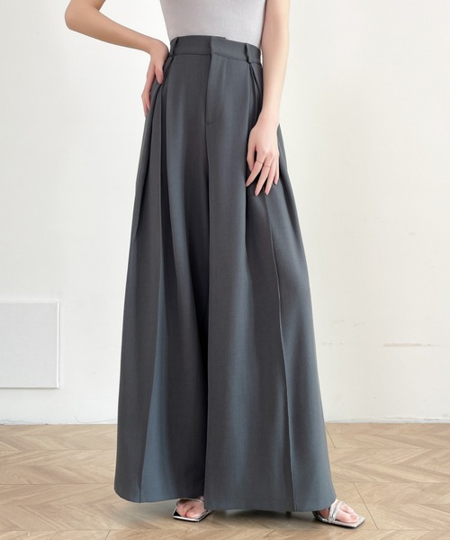 Diosfront（ディオスフロント）の「タックワイドパンツ（スラックス・レディース・ブラック/ブラウン/チャコールグレー/グレイッシュベージュ・FREE）」の16枚目の写真