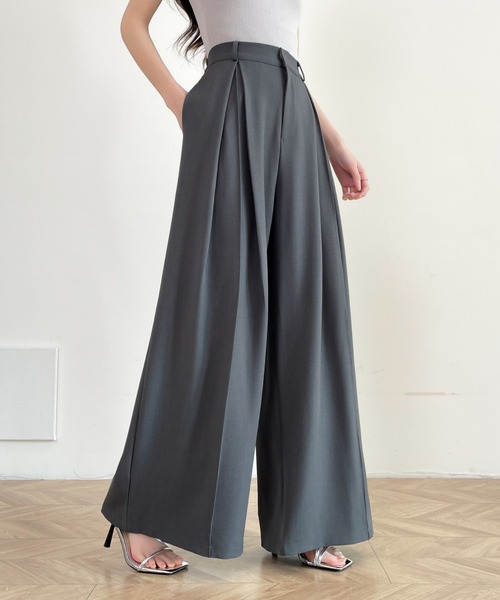 Diosfront（ディオスフロント）の「タックワイドパンツ（スラックス・レディース・ブラック/ブラウン/チャコールグレー/グレイッシュベージュ・FREE）」の8枚目の写真