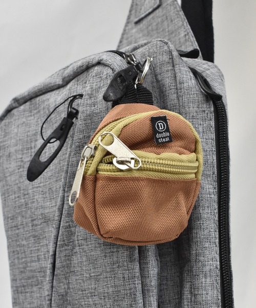 DOUBLE STEAL（ダブルスティール）の「バックパックキーホルダー（キーホルダー・メンズ・ブラック/ベージュ/パープル/ブラウン・FREE）」の2枚目の写真