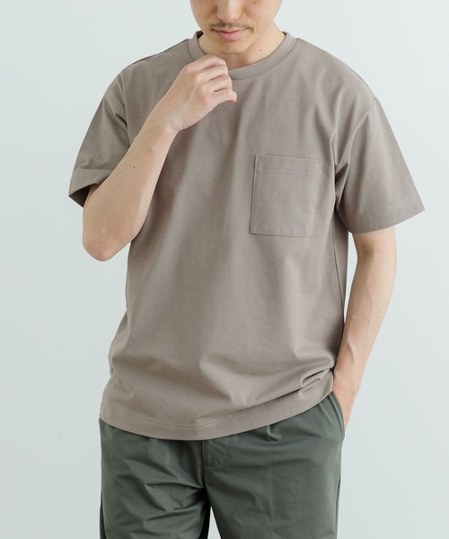 ITEMS URBANRESEARCH(アイテムズ アーバンリサーチ)の「『吸水速乾/イージーケア/UVカット』高機能TC天竺 ポケットTシャツ(Tシャツ/カットソー・メンズ・チャコールグレー/ブルー/グレー系その他/ホワイト・MEDIUM/LARGE)」の5枚目の写真