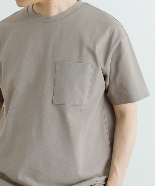 ITEMS URBANRESEARCH(アイテムズ アーバンリサーチ)の「『吸水速乾/イージーケア/UVカット』高機能TC天竺 ポケットTシャツ(Tシャツ/カットソー・メンズ・チャコールグレー/ブルー/グレー系その他/ホワイト・MEDIUM/LARGE)」の7枚目の写真