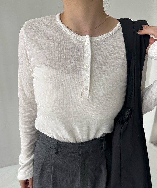 lawgy（ラウジー）の「ruff half button rib t / ルフハーフボタンリブt（Tシャツ/カットソー・レディース・ホワイト/ピンク/ブルー系その他・FREE）」の16枚目の写真