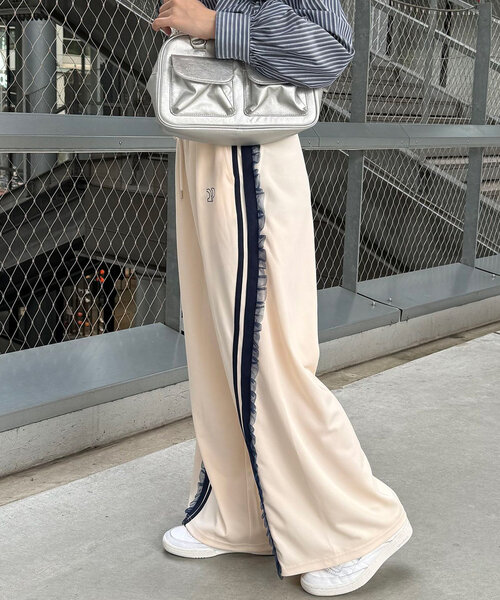 セール】フリルラインワイドトラックパンツ（その他パンツ