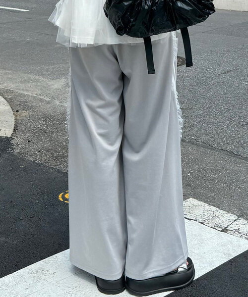 セール】フリルラインワイドトラックパンツ（その他パンツ