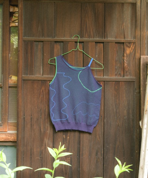 寛大なインテリアのニットタンク（タンクトップ）｜PAMM（パム）の