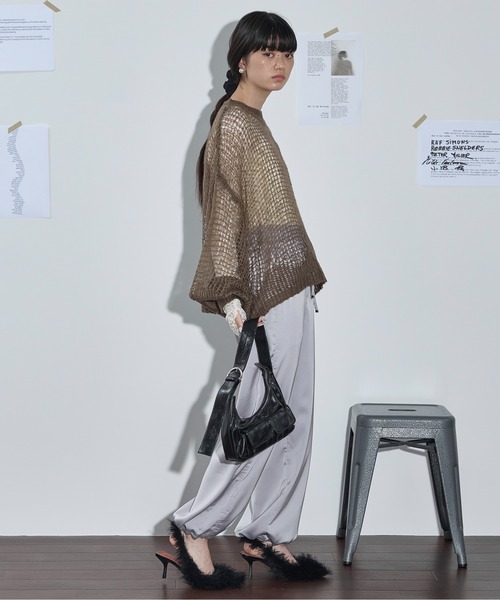 THE YOn（ザヨン）の「フォックスライクファースリングバックパンプス（パンプス・レディース・ライトグレー/モカ/ブラック・36/37/38）」の20枚目の写真