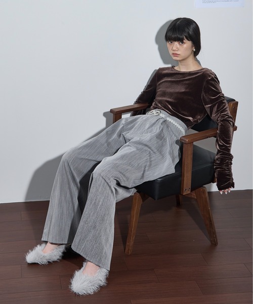 THE YOn（ザヨン）の「フォックスライクファースリングバックパンプス（パンプス・レディース・ライトグレー/モカ/ブラック・36/37/38）」の11枚目の写真