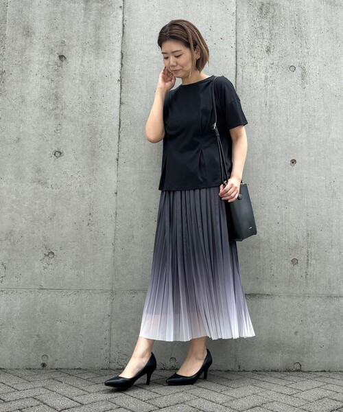 COMME CA ISM(コムサイズム)の「綿混 タック Tシャツ(Tシャツ/カットソー・レディース・ブルー/ブラック/ホワイト・M/L)」の20枚目の写真