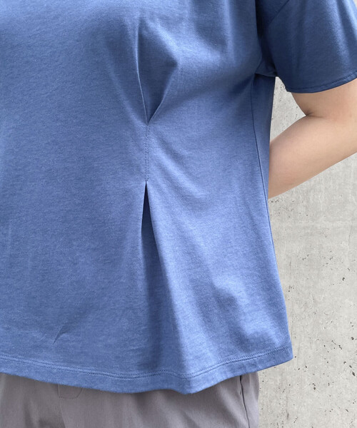 COMME CA ISM(コムサイズム)の「綿混 タック Tシャツ(Tシャツ/カットソー・レディース・ブルー/ブラック/ホワイト・M/L)」の4枚目の写真