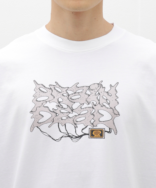 BRAIN DEAD BIO ORGANIC MUTATOR Tシャツ 半袖 White 送料込み BRAIN DEAD BIO ORGANIC MUTATOR Tシャツ 半袖 White 送料込み