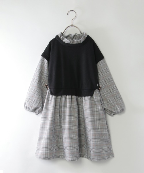 ikka（イッカ）の「ベストレイヤードドッキングワンピース（120~160cm）（ワンピース・キッズ・ライトベージュ/ブラック・150/140/130/120/160）」の2枚目の写真