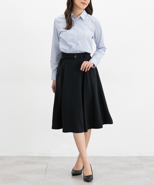 Honeys（ハニーズ）の「【らくらくアイロン】らくらく伸縮シャツ（ビジネスシャツ・レディース・ブラック/ライトブルー/グレイッシュベージュ/ホワイト×ブルー/ホワイト/サックスブルー系/ブルー系その他/ラベンダー/ホワイト×ネイビー・S/M/L/LL/3L）」の15枚目の写真