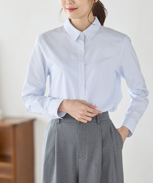 Honeys（ハニーズ）の「【らくらくアイロン】らくらく伸縮シャツ（ビジネスシャツ・レディース・ブラック/ライトブルー/グレイッシュベージュ/ホワイト×ブルー/ホワイト/サックスブルー系/ブルー系その他/ラベンダー/ホワイト×ネイビー・S/M/L/LL/3L）」の21枚目の写真