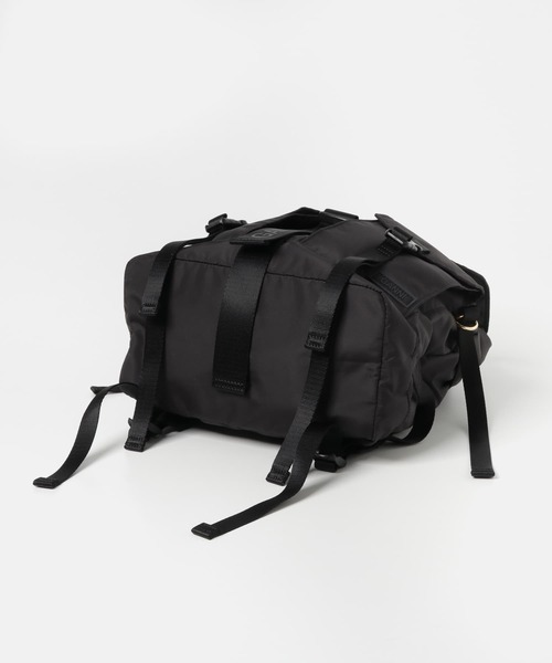 GANNI(ガニー)の「GANNI Recycled Tech Backpack(バックパック/リュック・レディース・ブラック・-)」の5枚目の写真