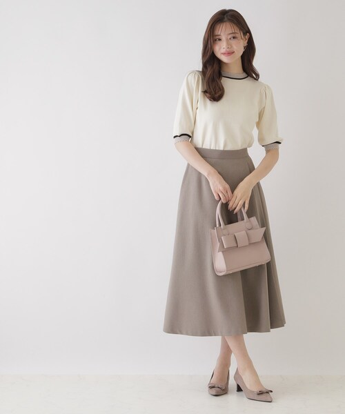 couture brooch（クチュールブローチ）の「【美シルエット・好印象スカート】サイドタックプリーツスカート（スカート・レディース・ブラウン系その他/ネイビー・36/38/40/42）」の3枚目の写真