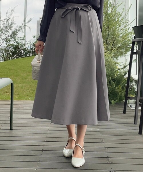 couture brooch（クチュールブローチ）の「【美シルエット・好印象スカート】サイドタックプリーツスカート（スカート・レディース・ブラウン系その他/ネイビー・36/38/40/42）」の13枚目の写真