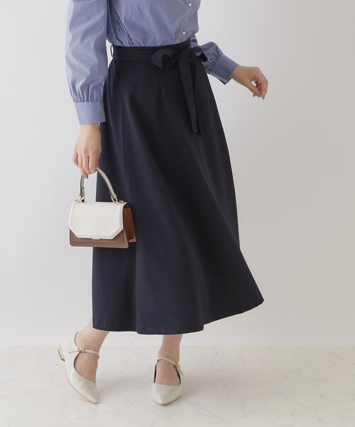 couture brooch（クチュールブローチ）の「【美シルエット・好印象スカート】サイドタックプリーツスカート（スカート・レディース・ブラウン系その他/ネイビー・36/38/40/42）」の17枚目の写真