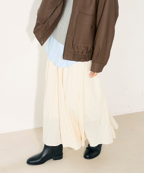 fredy emue（フレディエミュ）の「シルキーレーヨンフレアースカート（スカート・レディース・オフホワイト/ベージュ/ブラック・36/38）」の20枚目の写真