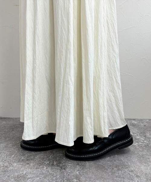 fredy emue（フレディエミュ）の「シルキーレーヨンフレアースカート（スカート・レディース・オフホワイト/ベージュ/ブラック・36/38）」の10枚目の写真