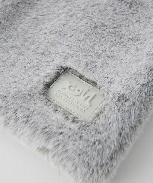 X-girl（エックスガール）の「FAUX FUR SCARF（マフラー・レディース・ブラック/グレー・ONE SIZE）」の17枚目の写真