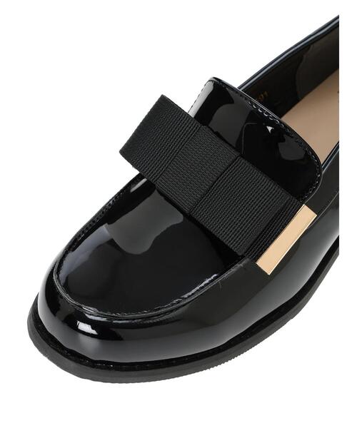 Te chichi TERRASSE（テチチテラス）の「リボンローファー（パンプス・レディース・ブラウン/ブラック/オフホワイト・M/L）」の6枚目の写真