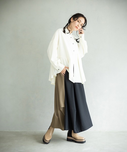 OSMOSIS(オズモーシス)の「アシンメトリーブラウス(シャツ/ブラウス・レディース・ブラック/グレー/アイボリー・ONE SIZE)」の17枚目の写真