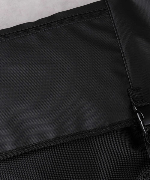 CAMP7（キャンプセブン）の「CAMP7(キャンプ7)ラージメッセンジャーバッグ（ショルダーバッグ・メンズ・ブラック・ONE SIZE）」の4枚目の写真
