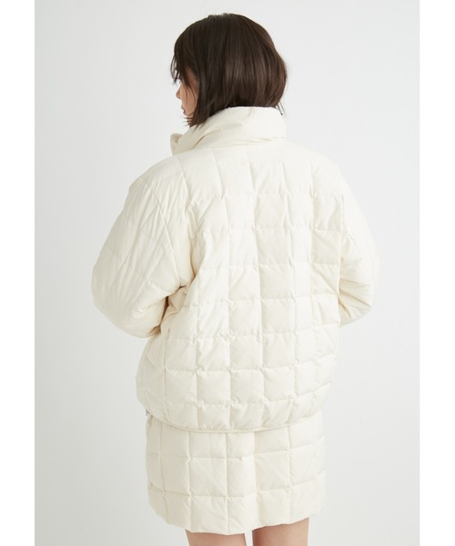 emmi（エミ）の「【emmi×TAION】リバーシブルボアダウンジャケット（ダウンジャケット/コート・レディース・パープル/オフホワイト/ブラック・0/1）」の21枚目の写真