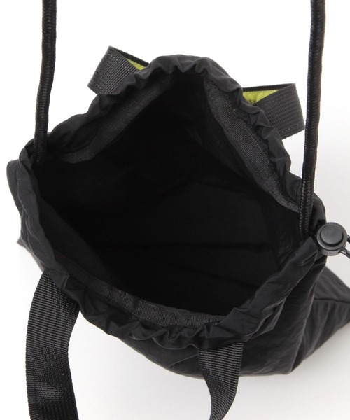 niko and...（ニコアンド）の「【WEEKEND(ER)&co.(ウィークエンダー)】ドロストバッグ（ハンドバッグ・レディース・ブラック/グリーン/ベージュ・0）」の9枚目の写真