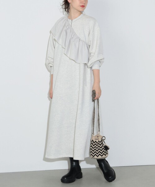 BEAMS HEART(ビームスハート)の「フリル付き スウェット ワンピース(ワンピース・レディース・ホワイト系その他5/チャコールグレー・FREE)」の7枚目の写真