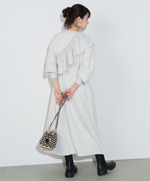 BEAMS HEART(ビームスハート)の「フリル付き スウェット ワンピース(ワンピース・レディース・ホワイト系その他5/チャコールグレー・FREE)」の8枚目の写真