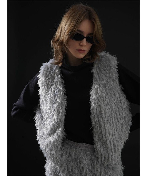 :ETHROF（イーサオブ）の「GLITTER FEATHER VEST（ベスト・レディース・ブラック/グレー/ブルー・MEDIUM）」の4枚目の写真