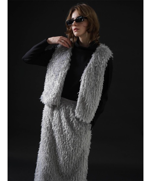 :ETHROF（イーサオブ）の「GLITTER FEATHER VEST（ベスト・レディース・ブラック/グレー/ブルー・MEDIUM）」の8枚目の写真