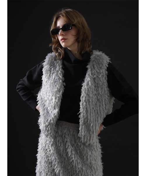 :ETHROF（イーサオブ）の「GLITTER FEATHER VEST（ベスト・レディース・ブラック/グレー/ブルー・MEDIUM）」の9枚目の写真