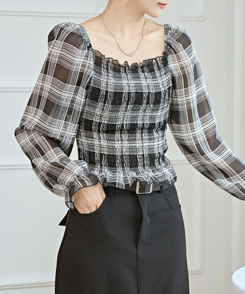 Lace Ladies(レースレディース)の「2WAY チェック柄 シャーリング クロップド トップス(シャツ/ブラウス・レディース・ブラック・S/M/XL)」の1枚目の写真