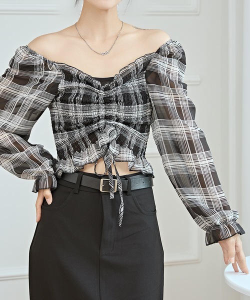 Lace Ladies(レースレディース)の「2WAY チェック柄 シャーリング クロップド トップス(シャツ/ブラウス・レディース・ブラック・S/M/XL)」の8枚目の写真
