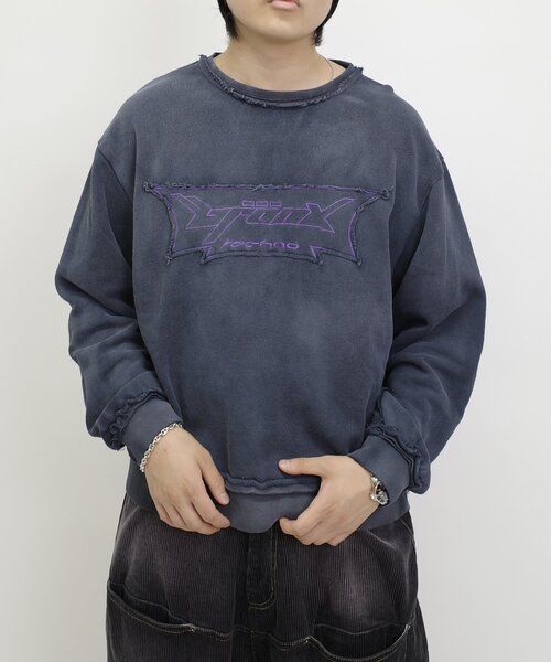 WHO'S WHO gallery（フーズフーギャラリー）の「【KOOKY'N/クーキー】BRONX パッチ刺繍スウェット（スウェット・レディース・ネイビー/チャコールグレー/ブラック・MEDIUM/LARGE）」の3枚目の写真