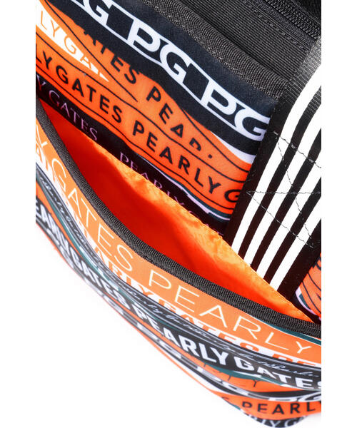 パーリーゲイツ　ロゴリボン柄ロッカーバッグ PEARLY GATES（パーリーゲイツ）の「【PEARLY GATES】ロゴリボン柄