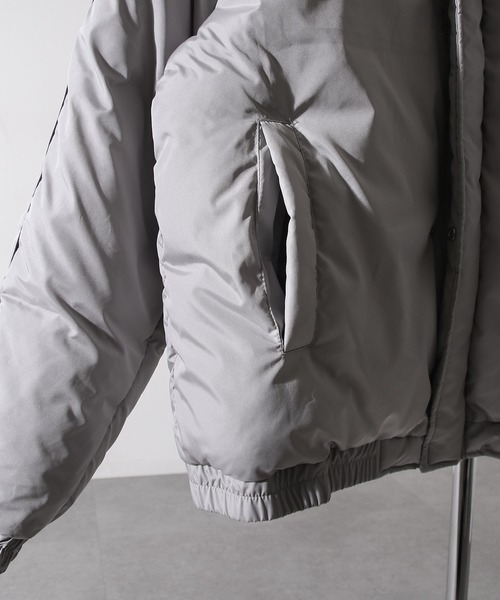 ZIP FIVE(ジップファイブ)の「【ZIP FIVE】 ファイバー ダウン パイピング 中綿 パディング ブルゾン ジャケット(ダウンジャケット/コート・レディース・グレー/グレー系/ブラック/ホワイト系/チャコール/ブラック系/ホワイト/グレー系1・SMALL/MEDIUM/LARGE)」の12枚目の写真