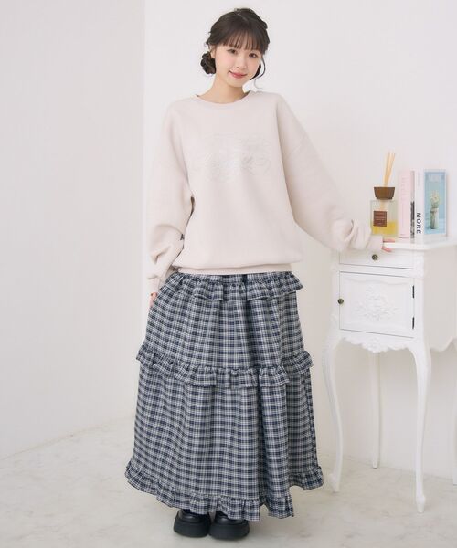 ems excite（エムズエキサイト）の「ビジューロゴBIGトレーナー（スウェット・レディース・ブルー/ナチュラル/チャコールグレー・FREE）」の7枚目の写真