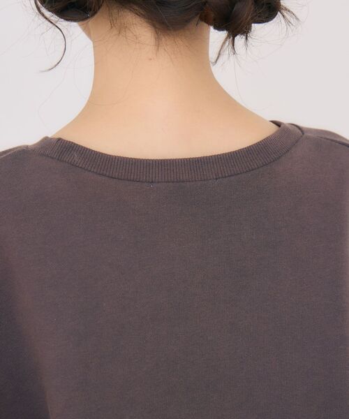 ems excite（エムズエキサイト）の「ビジューロゴBIGトレーナー（スウェット・レディース・ブルー/ナチュラル/チャコールグレー・FREE）」の8枚目の写真