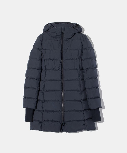 HERNO(ヘルノ)の「HERNO CAPES2 LAYER WINDSTOPPER PARKA ヘルノ ケープ ダウンコート(ダウンジャケット/コート・レディース・ネイビー/ライトグレー/ブラック/クリーム・40/44/42/38)」の14枚目の写真