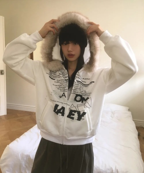 【セール】Y2K 裏起毛エコファーフードレタリングジップパーカー（パーカー）｜gossip！ロサンゼルス（ゴシップロサンゼルス）