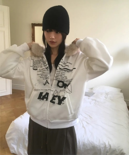 【セール】Y2K 裏起毛エコファーフードレタリングジップパーカー（パーカー）｜gossip！ロサンゼルス（ゴシップロサンゼルス）