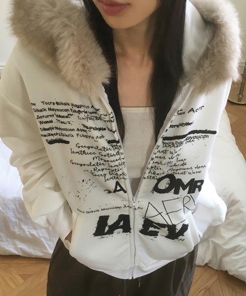 【セール】Y2K 裏起毛エコファーフードレタリングジップパーカー（パーカー）｜gossip！ロサンゼルス（ゴシップロサンゼルス）