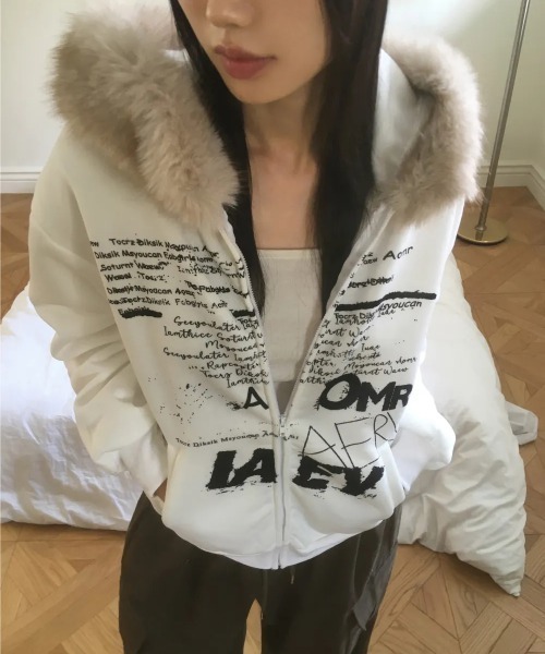 【セール】Y2K 裏起毛エコファーフードレタリングジップパーカー（パーカー）｜gossip！ロサンゼルス（ゴシップロサンゼルス）